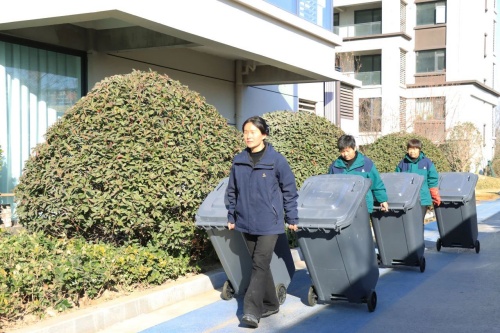 這些涉水的活兒難道“偷懶”不干了？別慌，一起來看看